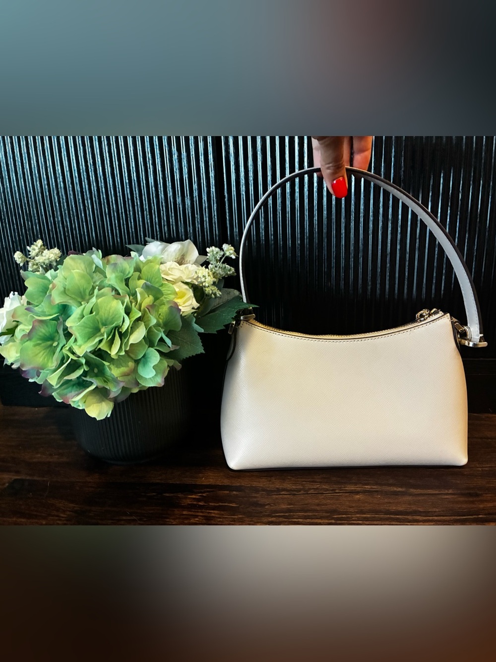 Kate Spade Light Beige Saffiano Shoulder Bag - Picture 2 of 13